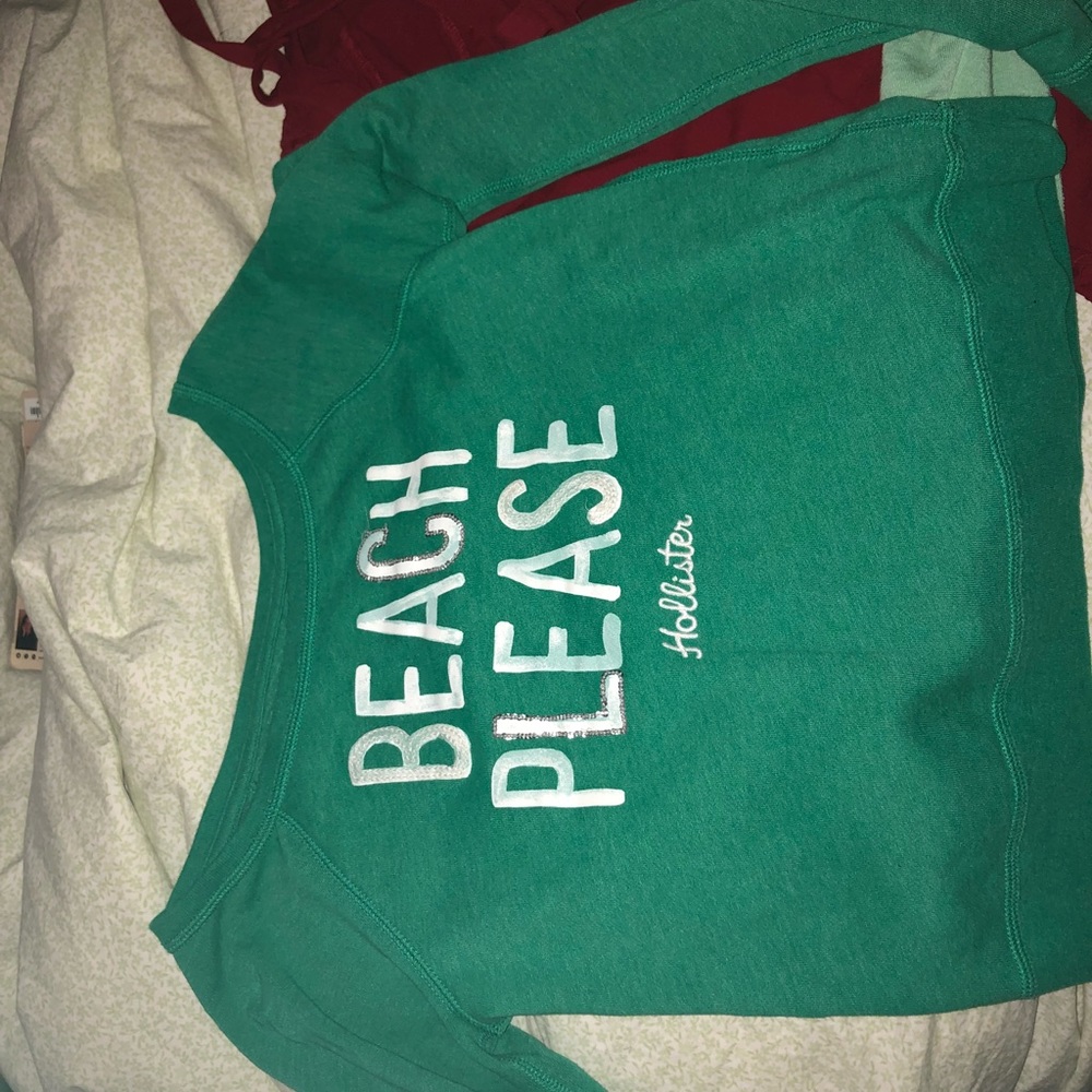 Hollister sweater
